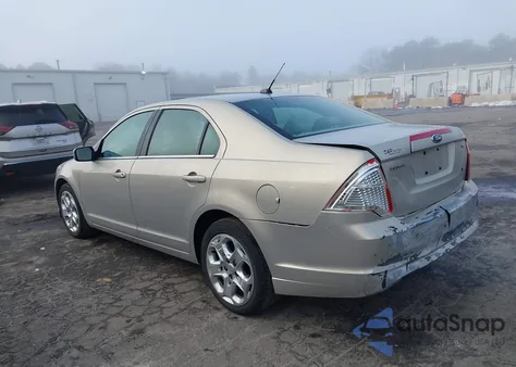 2010 Ford Fusion Se z USA, uszkodzony, nr VIN 3FAHP0HA3AR266146